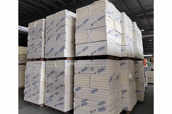 聚氨酯外墻保溫復(fù)合板